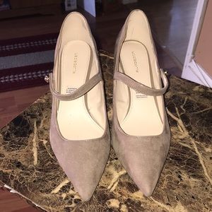 Liz Claiborne Pumps